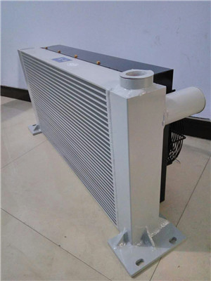 扒渣機(jī)用液壓油散熱器