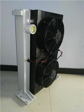 強(qiáng)夯機(jī)用液壓油散熱器