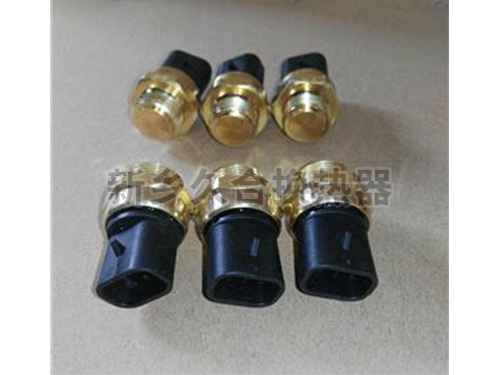 混凝土攪拌車(chē)散熱器用溫控開(kāi)關(guān)