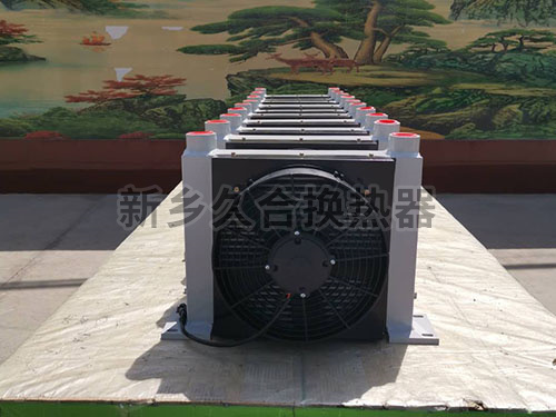 隨車(chē)吊用液壓油冷卻器